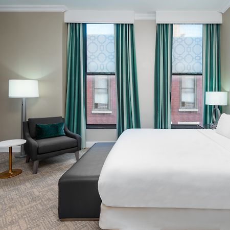 Отель Hilton Pennywell St Louis At The Arch Сент-Луис Экстерьер фото