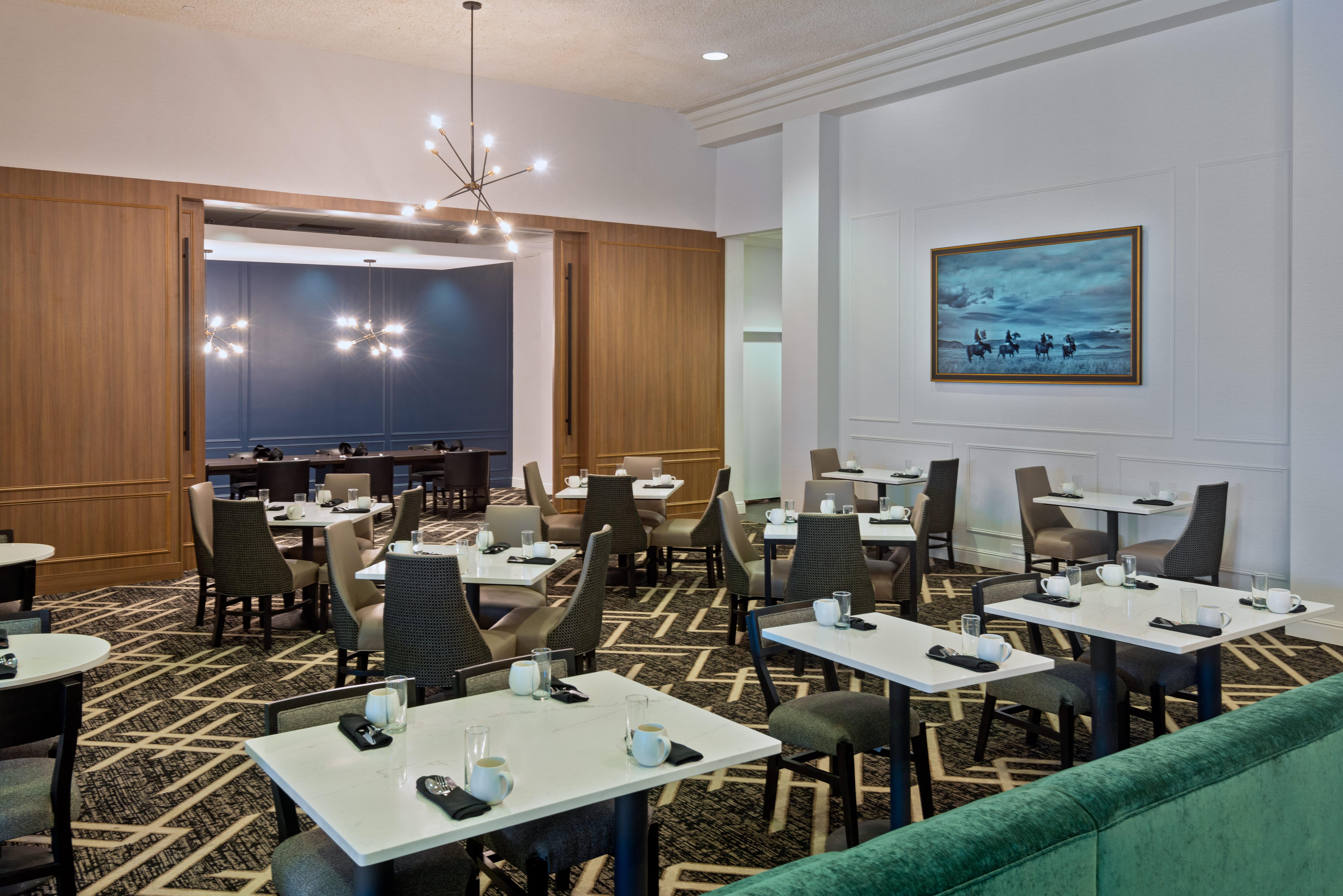Отель Hilton Pennywell St Louis At The Arch Сент-Луис Экстерьер фото